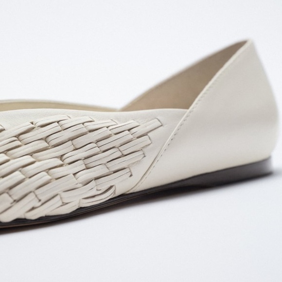 NWT. Zara Ecru Leather Ballet Flats. Size 9. - Picture 3 of 11